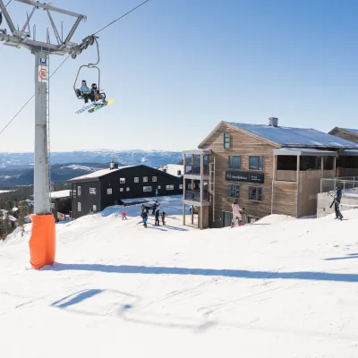 Ski inn/ski ut på Norefjellstua